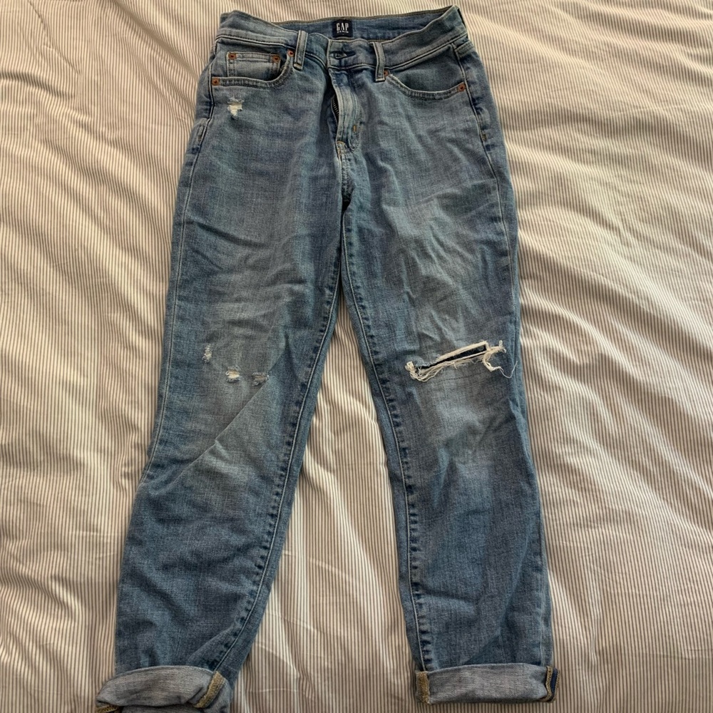 Gap Girlfriend Jean mid rise distressed denim pant